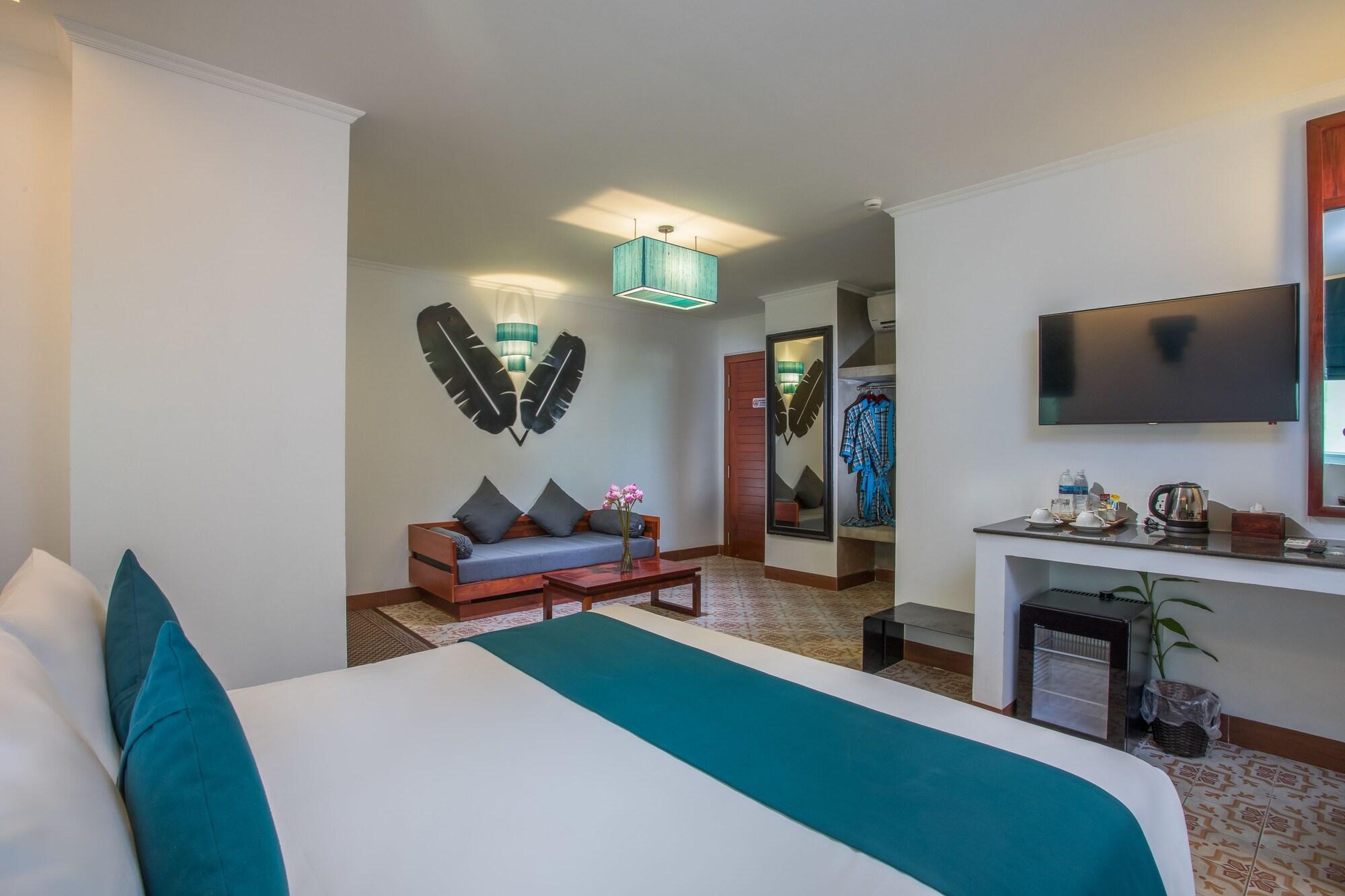 V Hotel Пном Пен Екстериор снимка