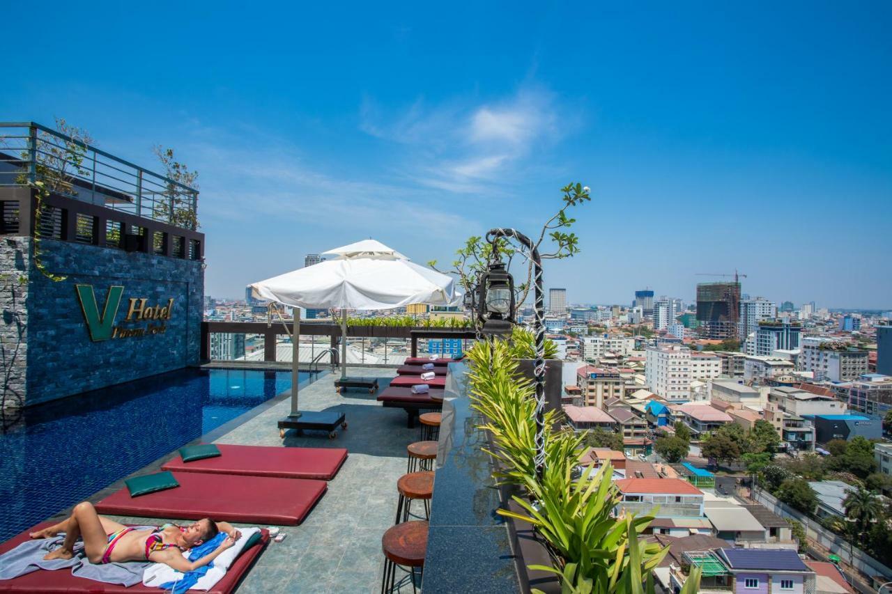 V Hotel Пном Пен Екстериор снимка