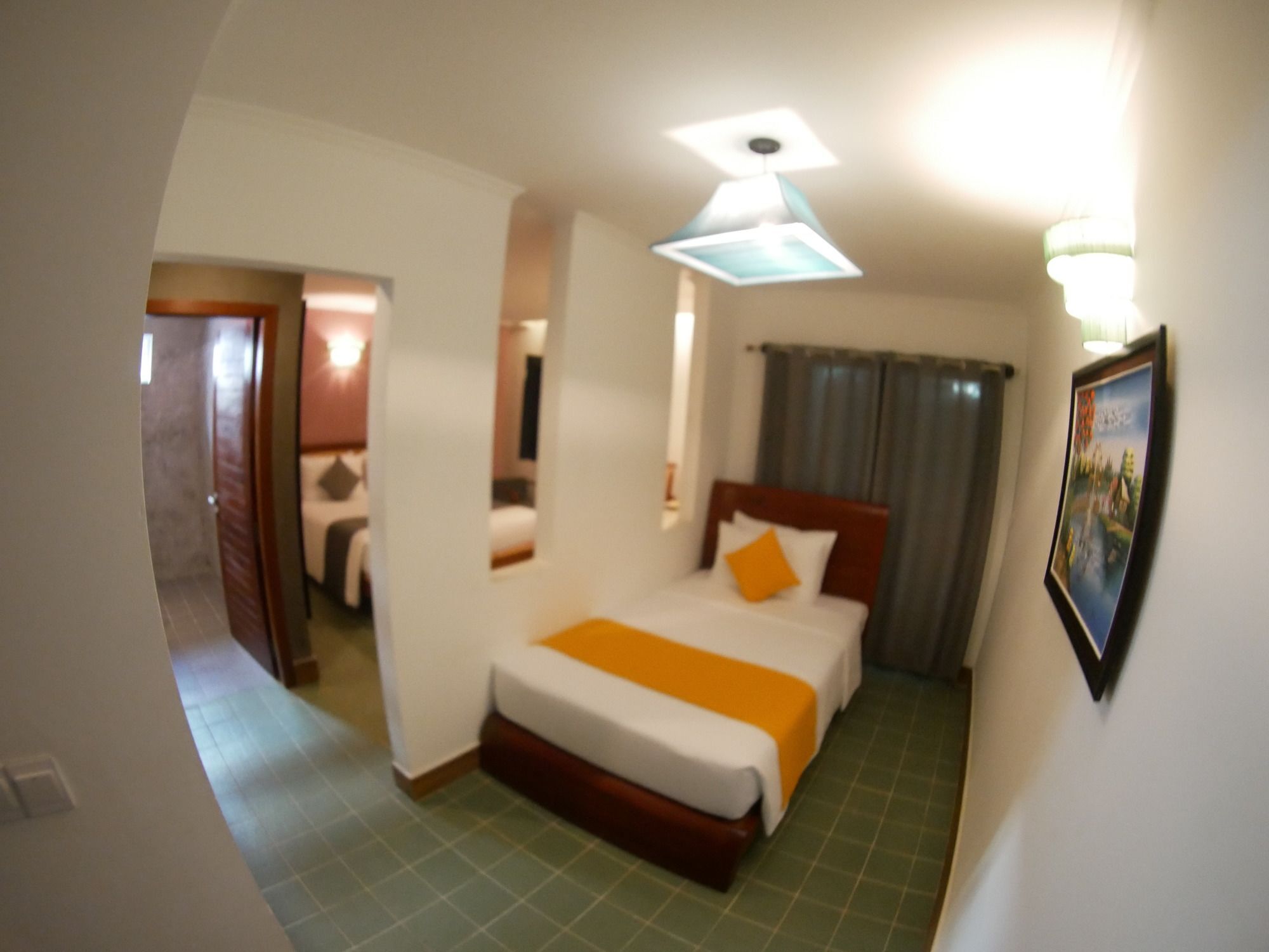 V Hotel Пном Пен Екстериор снимка